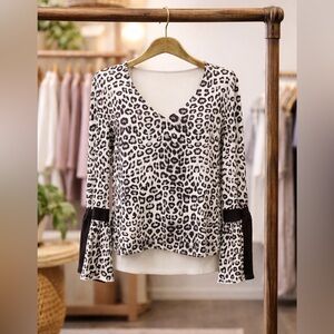 FIFTEEN TWENTY FLARE SLEEVE LEOPARD PRINT TUNIC
